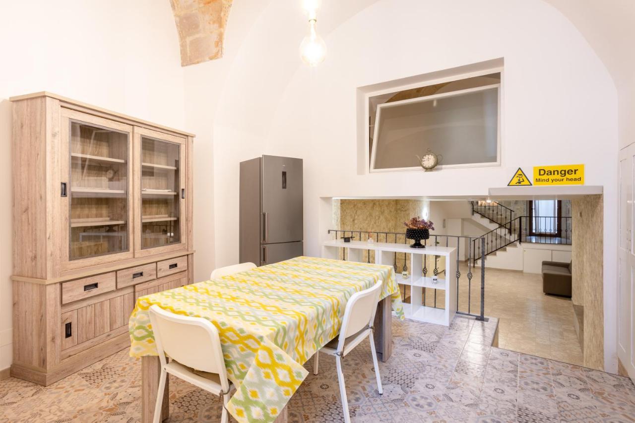 Convivo Apartment Palazzo Galateo Lecce Bagian luar foto