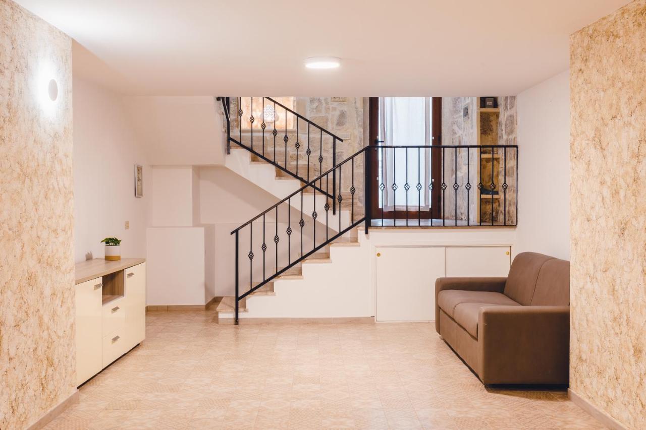 Convivo Apartment Palazzo Galateo Lecce Bagian luar foto