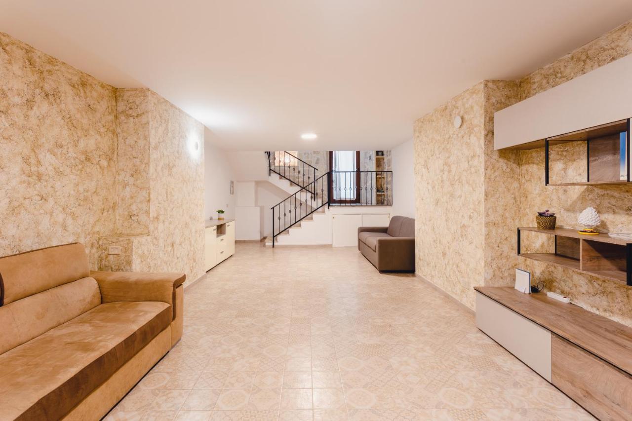 Convivo Apartment Palazzo Galateo Lecce Bagian luar foto