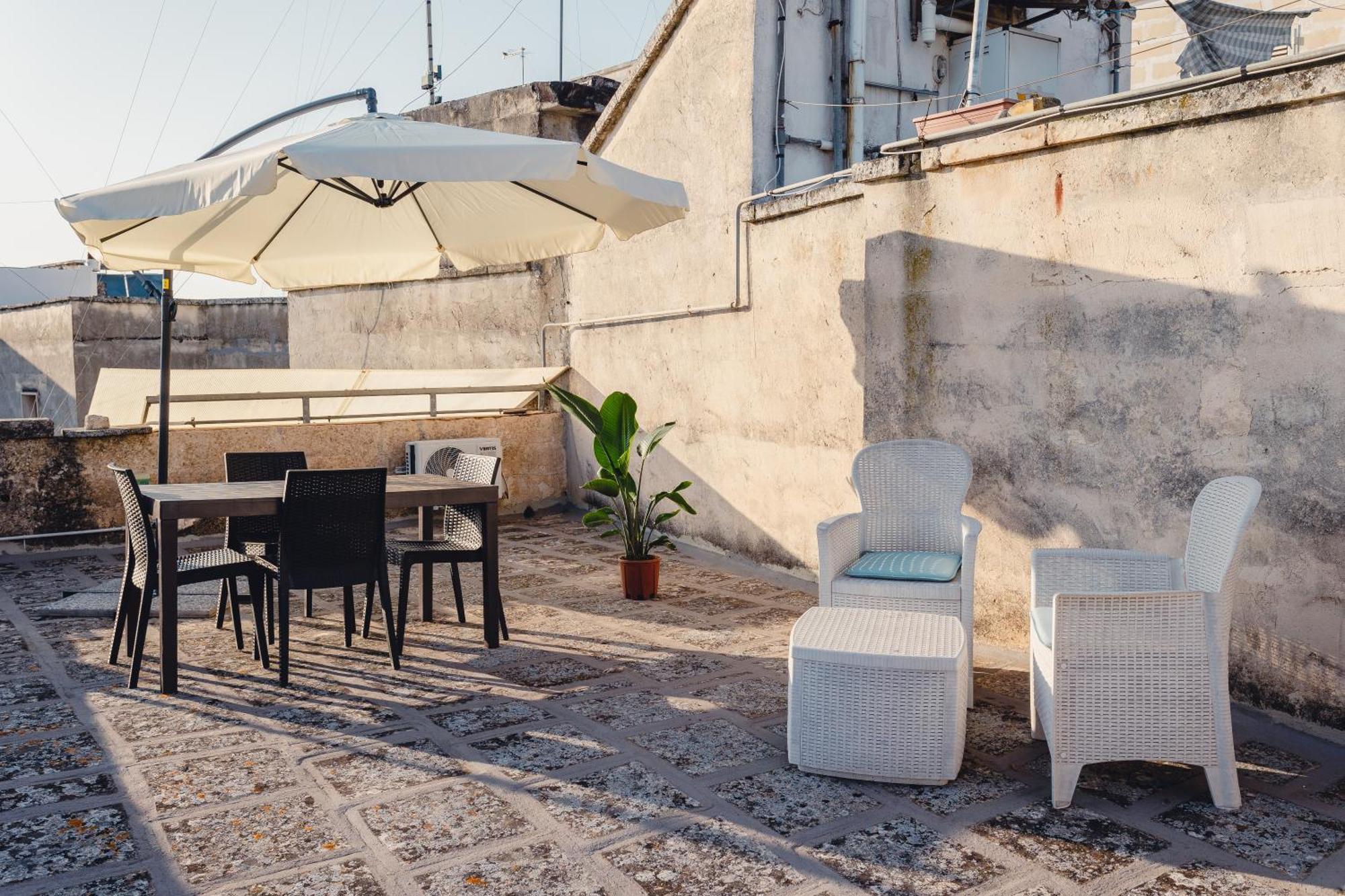 Convivo Apartment Palazzo Galateo Lecce Bagian luar foto