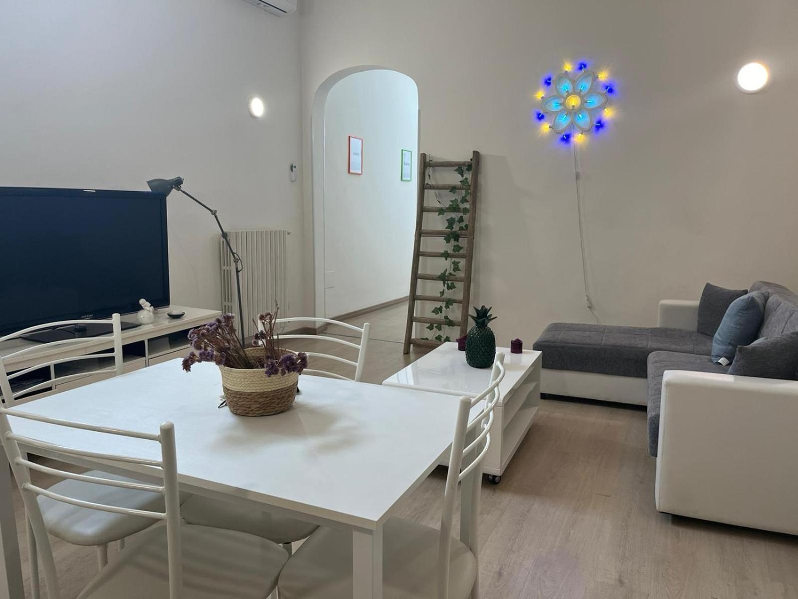 Convivo Apartment Palazzo Galateo Lecce Bagian luar foto